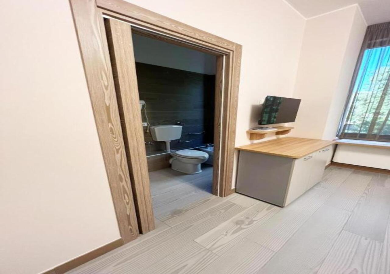 Sissi Comfort Rooms Foresteria Lombarda Монца Экстерьер фото